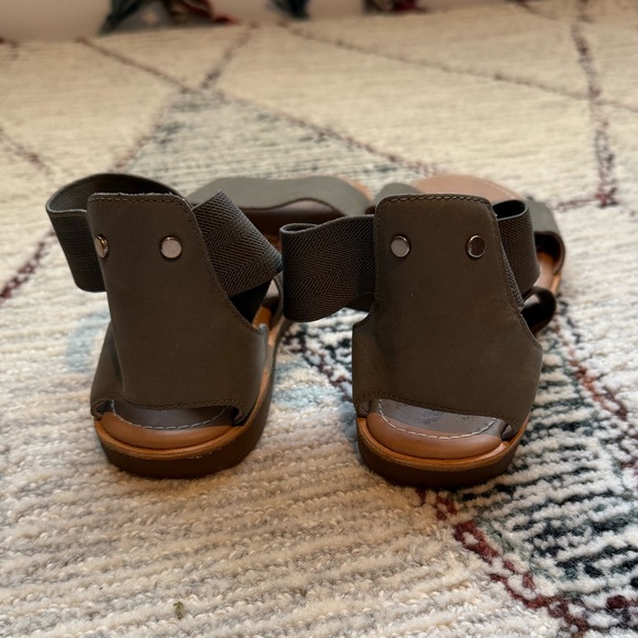 Sorel Ella III Sandal - Olive Green - size 9.5 - Picture 3 of 5